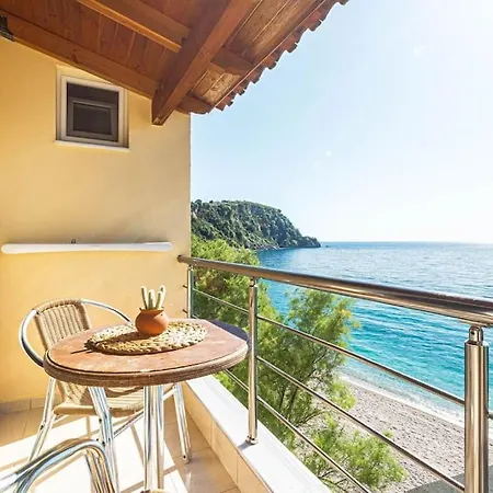 Potam'Sea Bliss 36- Beach Front, Sun Beds & Parking Himare Eksteriør bilde